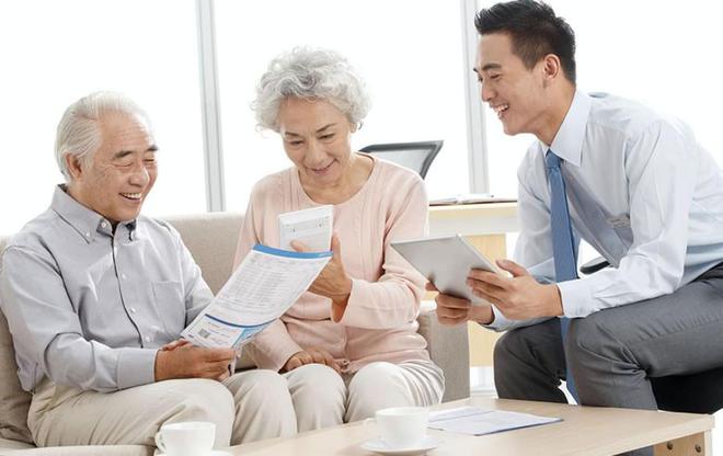 J9九游会：被下蛊了？中国最讨人嫌的行业挤满35+的中年人(图1)