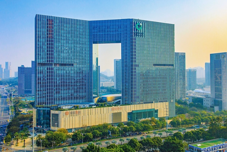 J9九游会网站：绿色建筑新高度！厦门中国人寿大厦斩获国际双认证(图2)