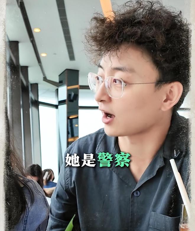 高考状元739分进清华因《一站到底》爆火现在香港卖保险(图5)
