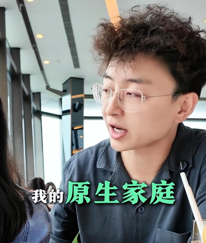 高考状元739分进清华因《一站到底》爆火现在香港卖保险(图4)